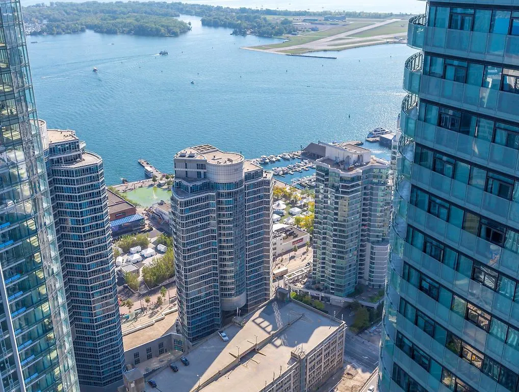 Noel Suites - York And Bremner Toronto 0*,  Canada