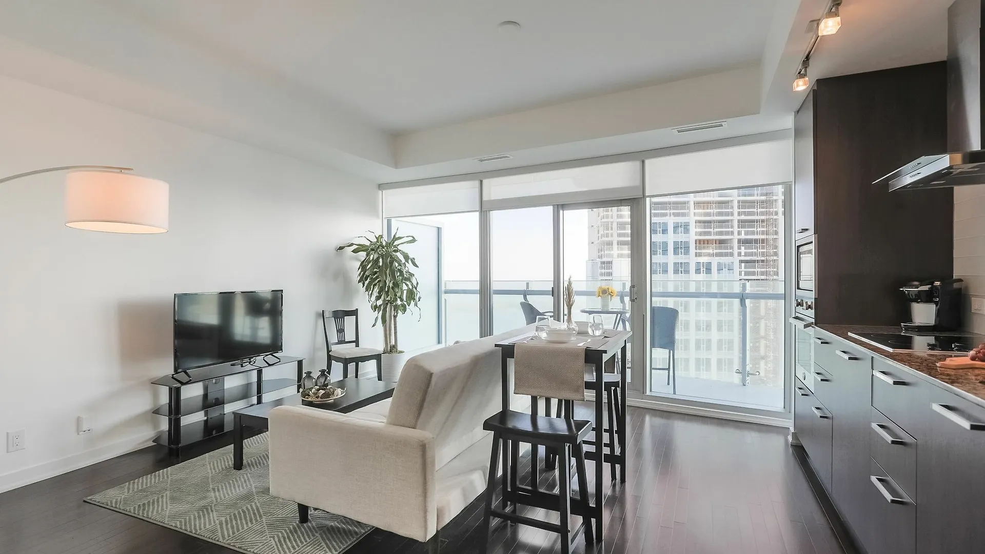 Apartment Noel Suites - York And Bremner Toronto Canada
